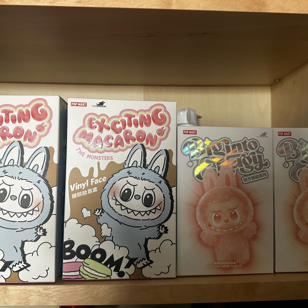 Pop Mart Exciting Macaron Vinyl Figure